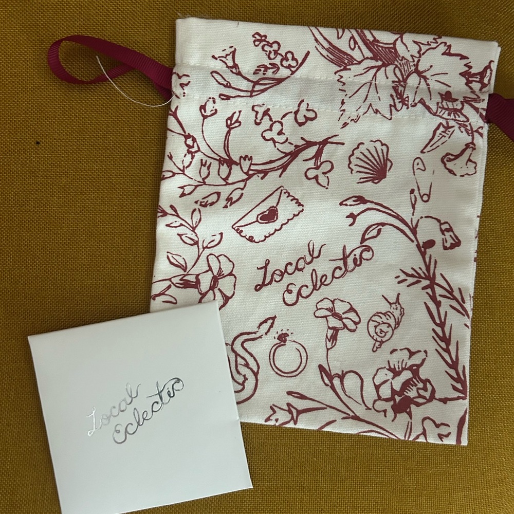 Local Eclectic Floral Drawstring jewelry Pouch and cleaning cloth